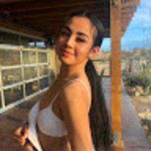 Meet your Posher, Anne janella